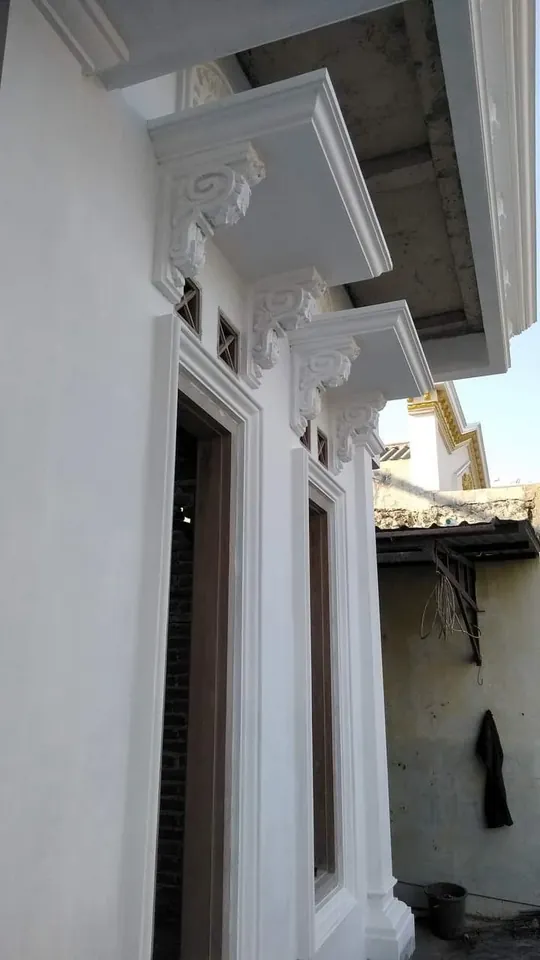 Corbel dan lisplang